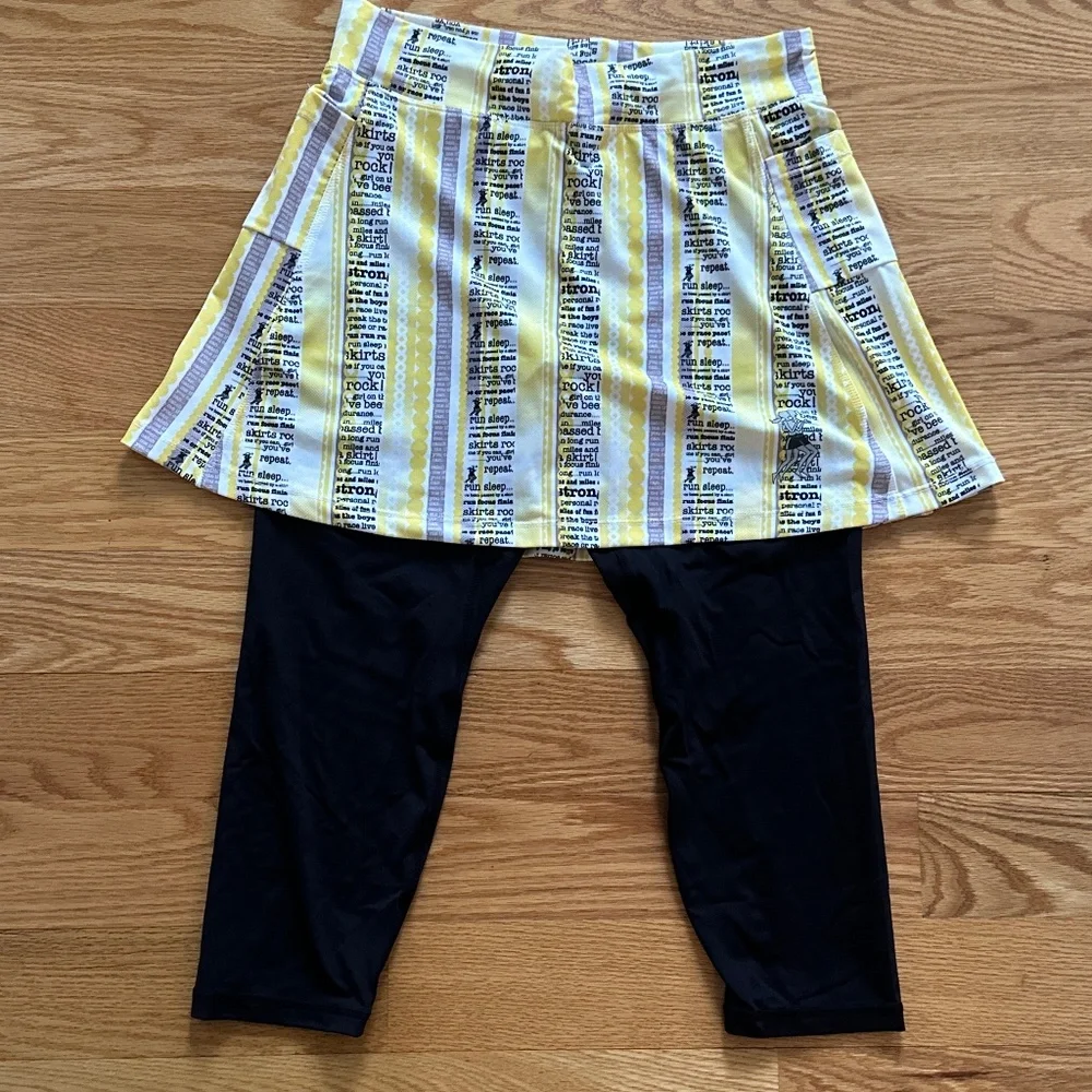 RunningSkirts NWOT Capri Skirt 2 (6-8) - Picture 1 of 11